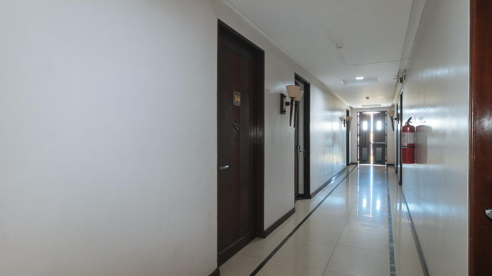 Bliss Hotel San Fernando Pampanga City Dış mekan fotoğraf