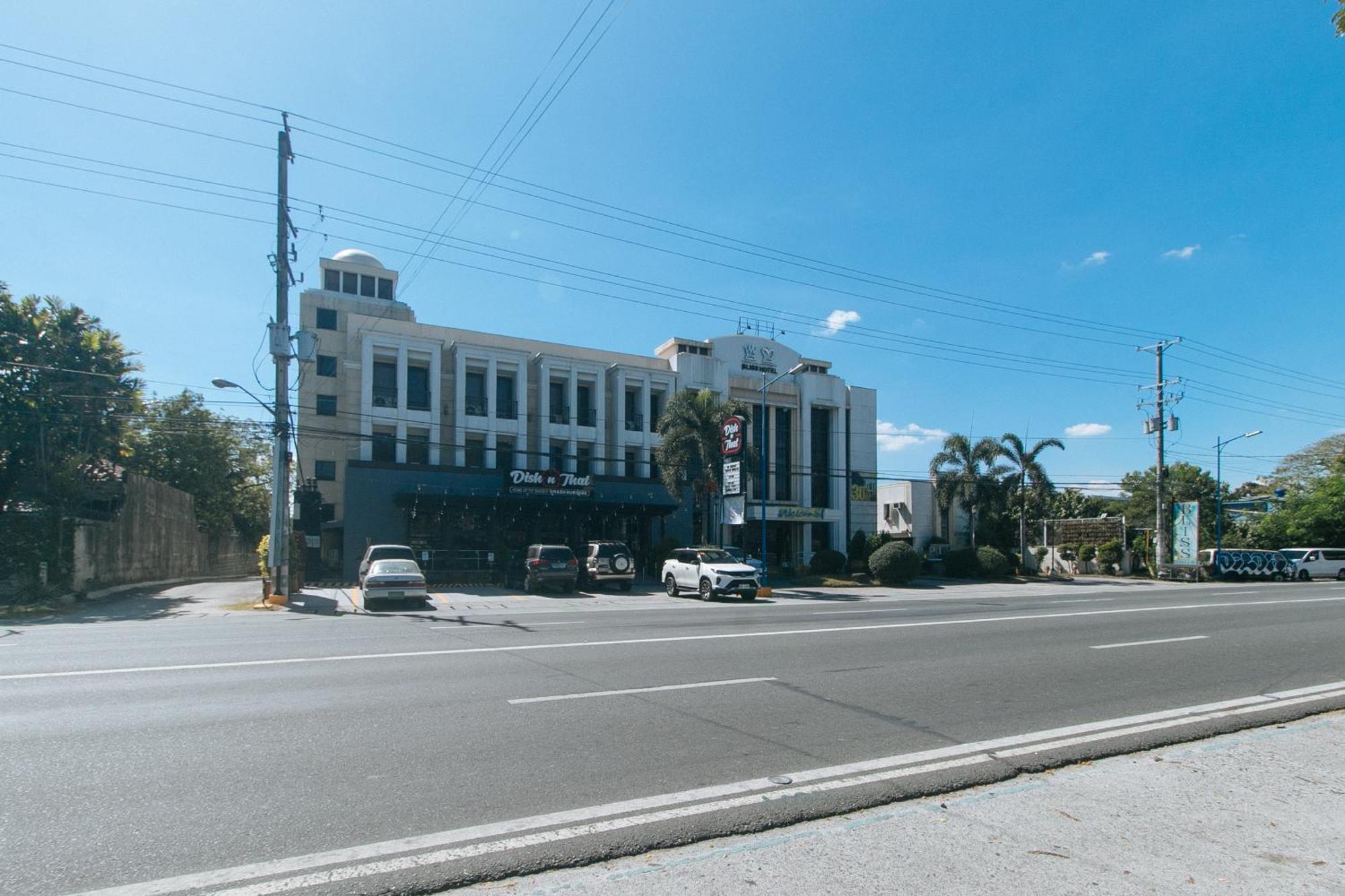 Bliss Hotel San Fernando Pampanga City Dış mekan fotoğraf